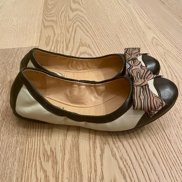Paul Smith Leather Ballet Flats with Multicolour Bow - Picture 2 of 5